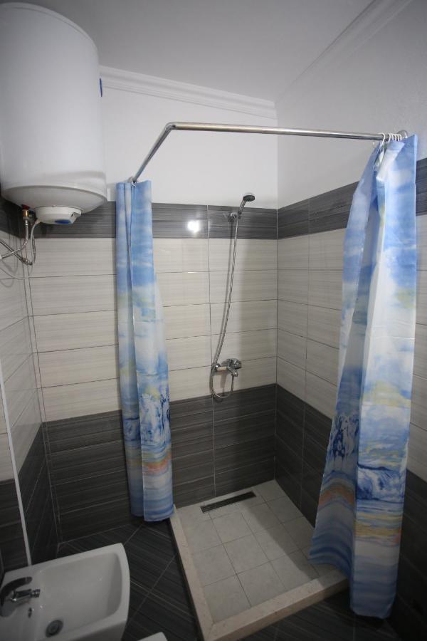 Adriatik Apartment Дуррес Екстер'єр фото