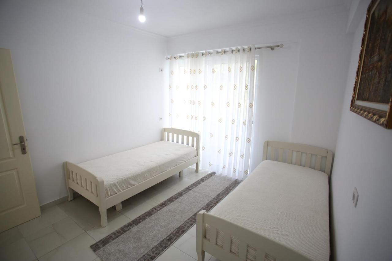 Adriatik Apartment Дуррес Екстер'єр фото